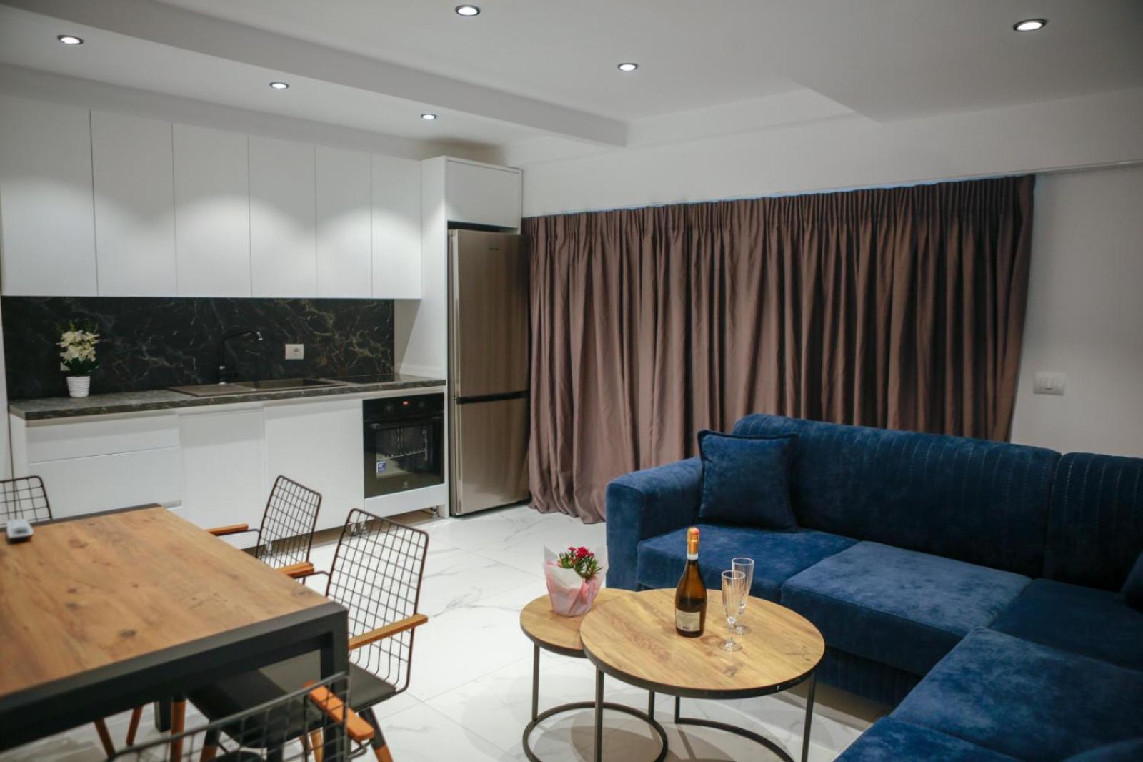 Matias Apartments Sarandë Esterno foto