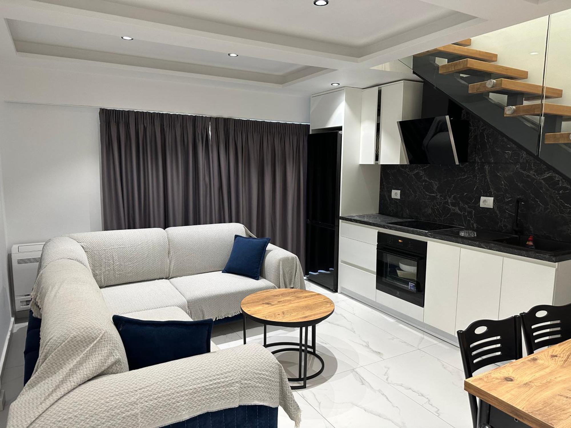 Matias Apartments Sarandë Esterno foto