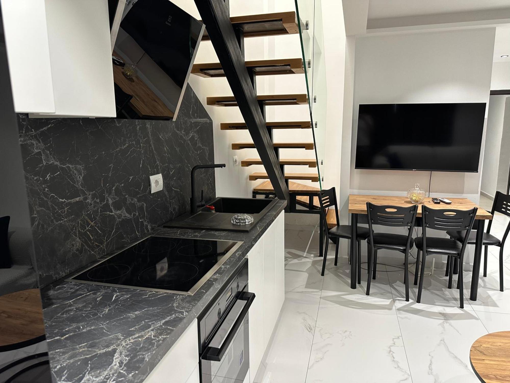 Matias Apartments Sarandë Esterno foto